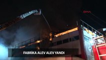 Sancaktepe'de fabrika alev alev yandı