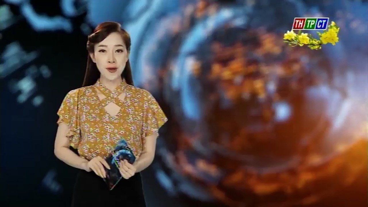 Bắc Ninh_ Rước quả pháo dài 6 m tại lễ hội Đồng Kỵ