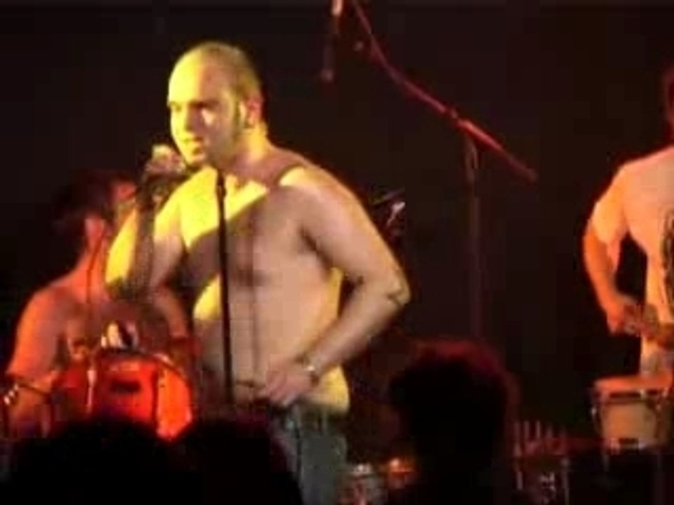 Nosebone inc en live
