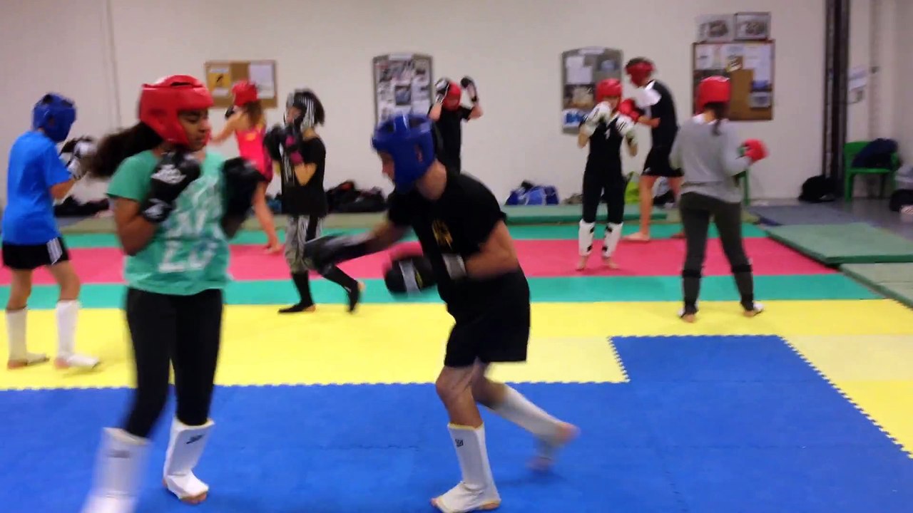 kick boxing st sulpice assaut mixe ados ,femmes ,hommes