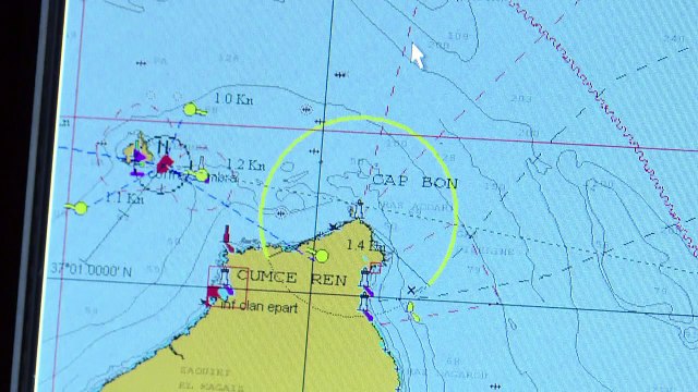 Tunisie: trafics et vedettes ultra-rapides, la marine s'active