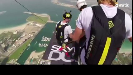 Etkileyici Bungee Jumping Performansları