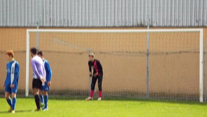 Championnat U17. LAMBERSART - LILLE LOUVIERE: 4 - 3