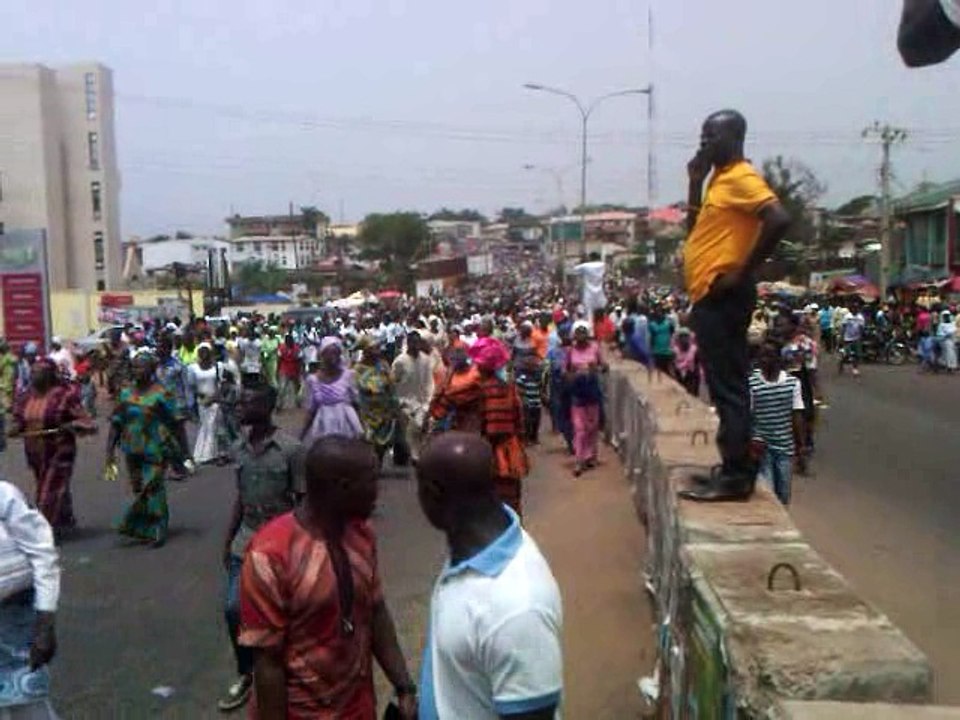 PALM SUNDAY UNITY ROAD UN-ENDING ENTOURAGE OF CELEBRANTS