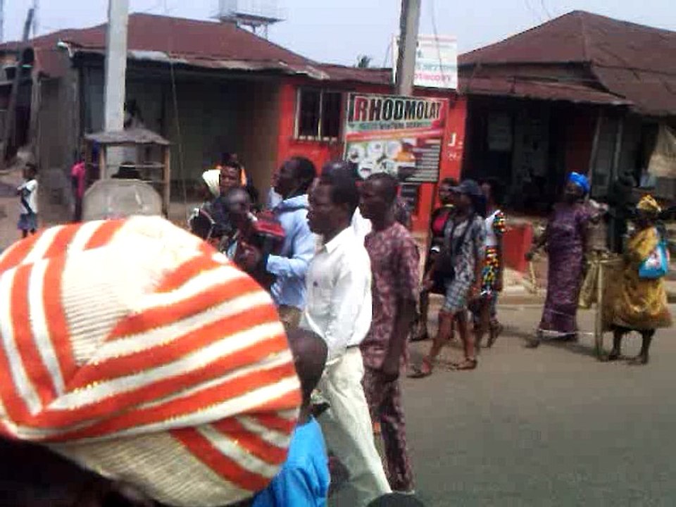 PALM SUNDAY TAIWO ISALE ILORIN 09042017 MUSICIANS PRAISING GOD