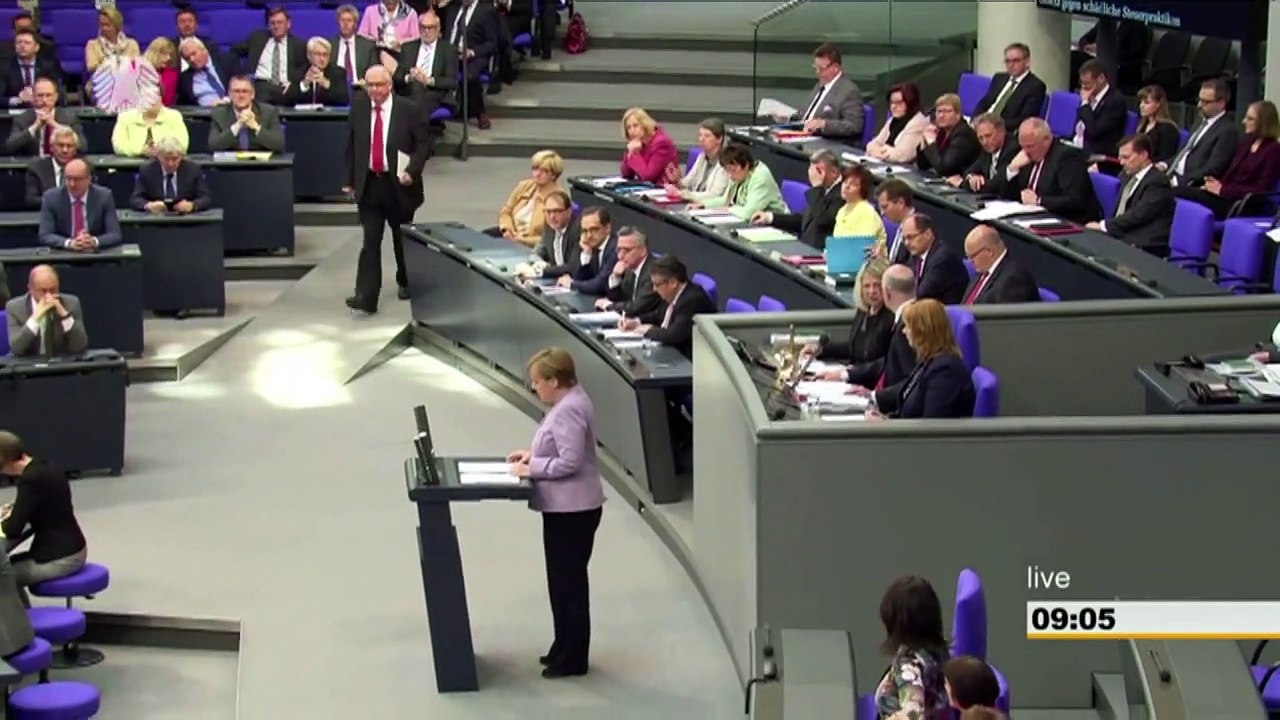 Brexit: Merkel appelle Londres à ne pas se faire d'"illusions"