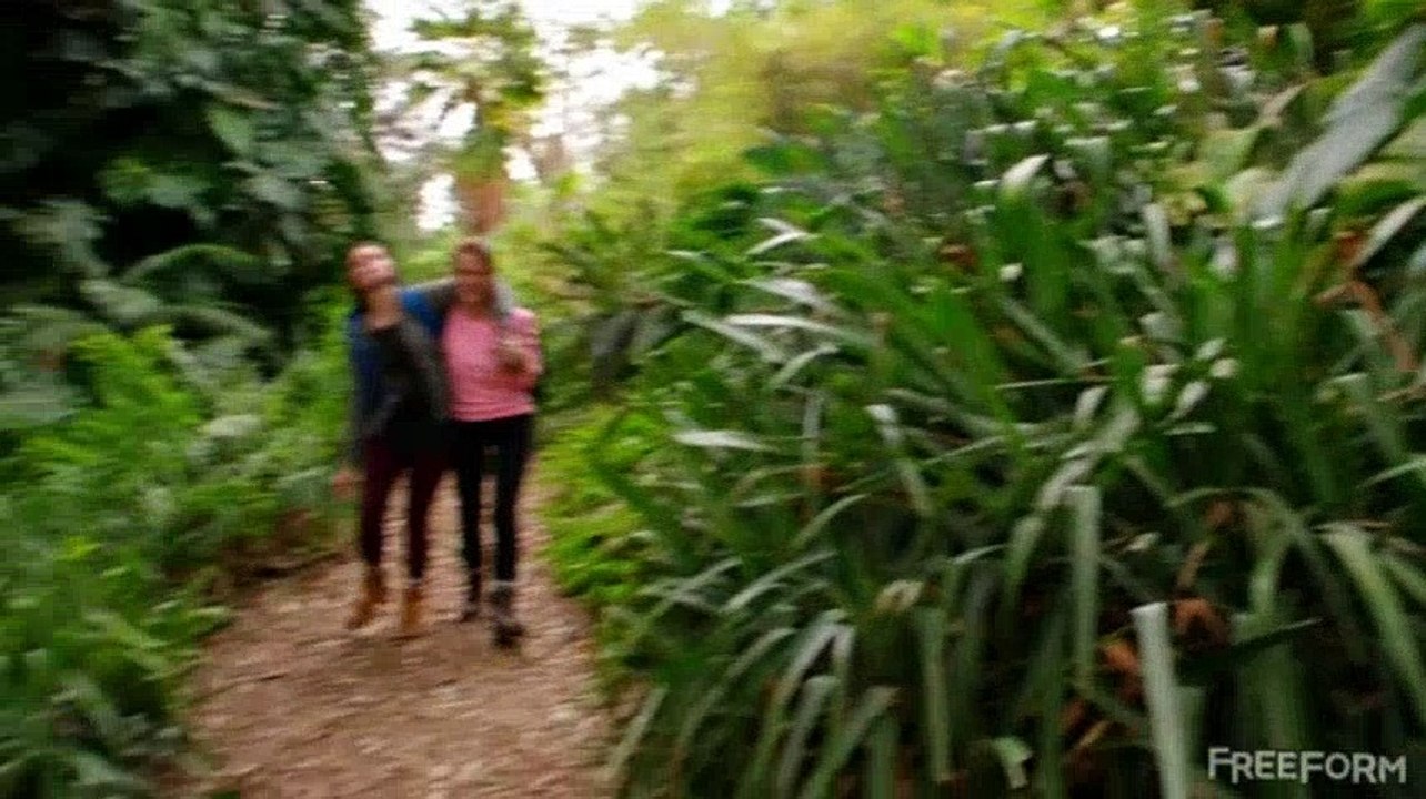 Switched at Birth - S 5 E 1 - The Call