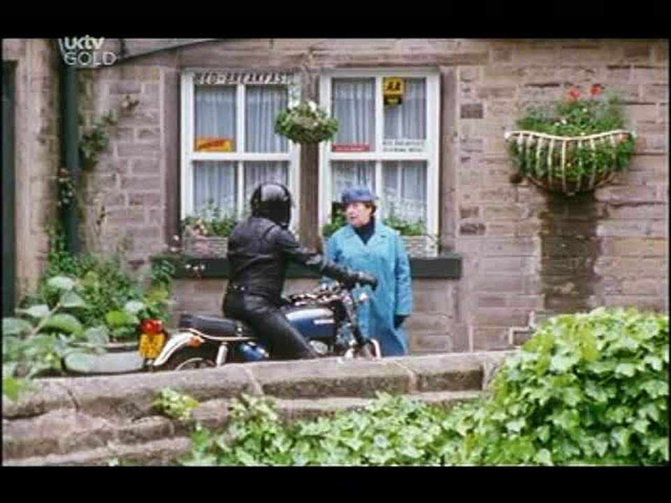 Last Of The Summer Wine S16 Ep 04 Once In A Moonlit Junkyard
