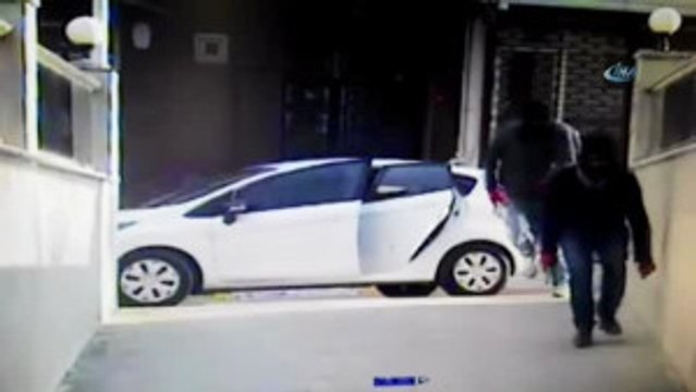 Zanlıların Dehşete Düşüren Gasp Anı Güvenlik Kamerasında