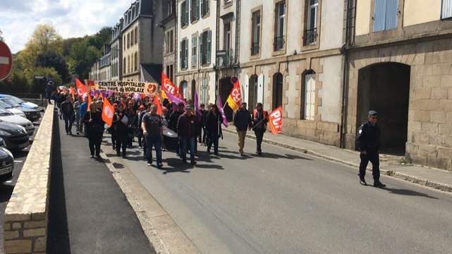 Défilé funéraire pour le centre hospitalier du pays de Morlaix
