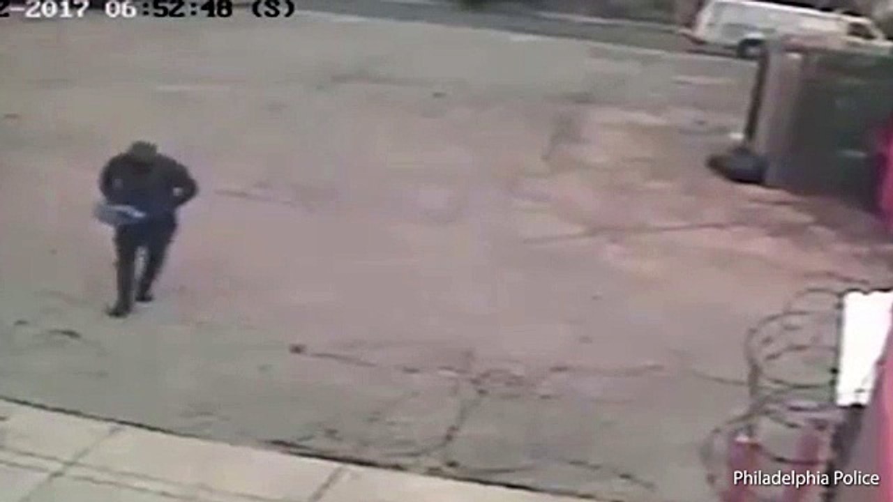 Ladrão faz alongamentos antes de assaltar loja nos EUA