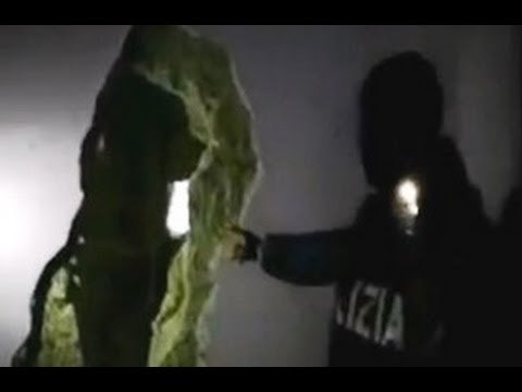 Napoli - Tentano colpo in negozio di abbigliamento, presa la banda del buco (27.04.17)