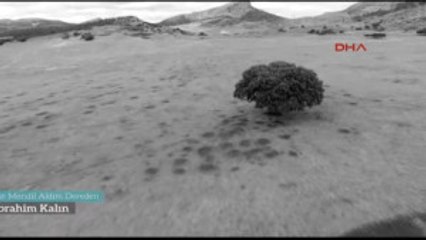 Cumhurbaşkanı Sözcüsü Kalın Bir Mendil Aldım Dereden Türküsünü Seslendirdi