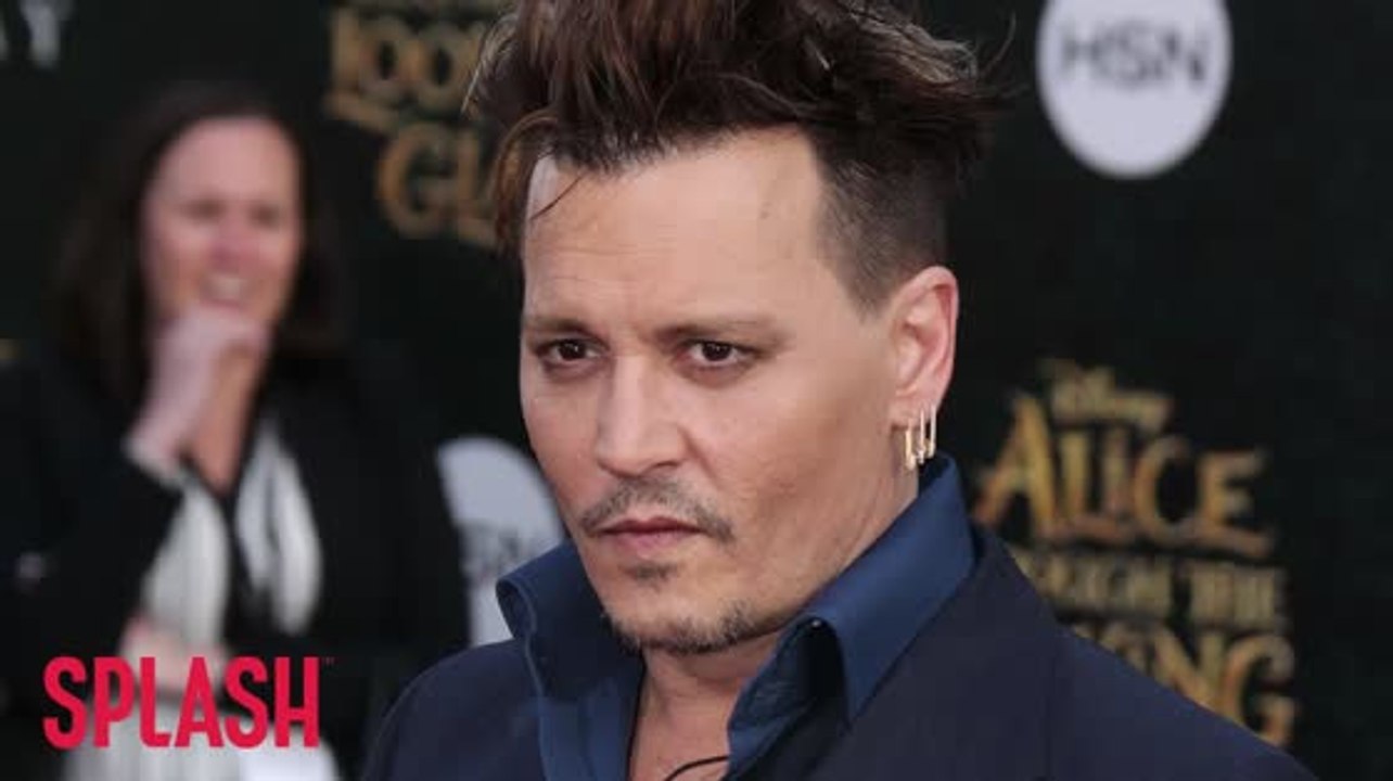 Johnny Depp macht seine ehemaligen Manager für seine 40 Millionen Dollar Schulden verantwortlich