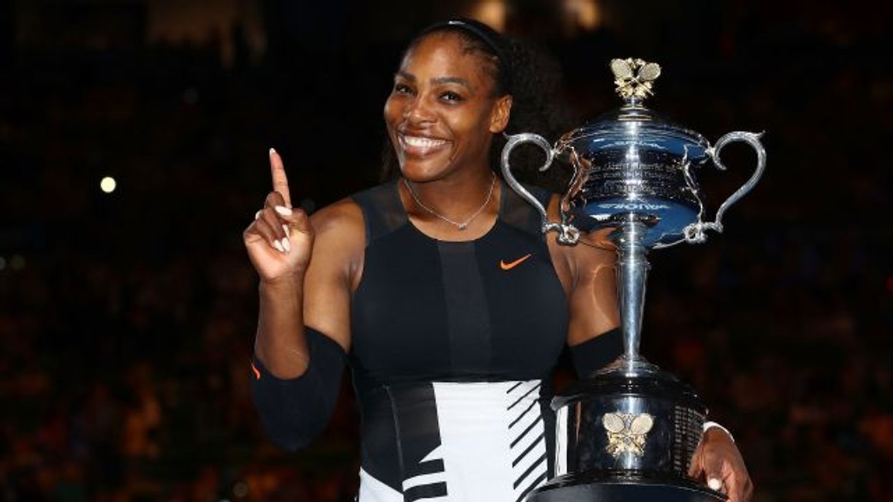 Serena Williams Shuts Down Racist Comments Abou...