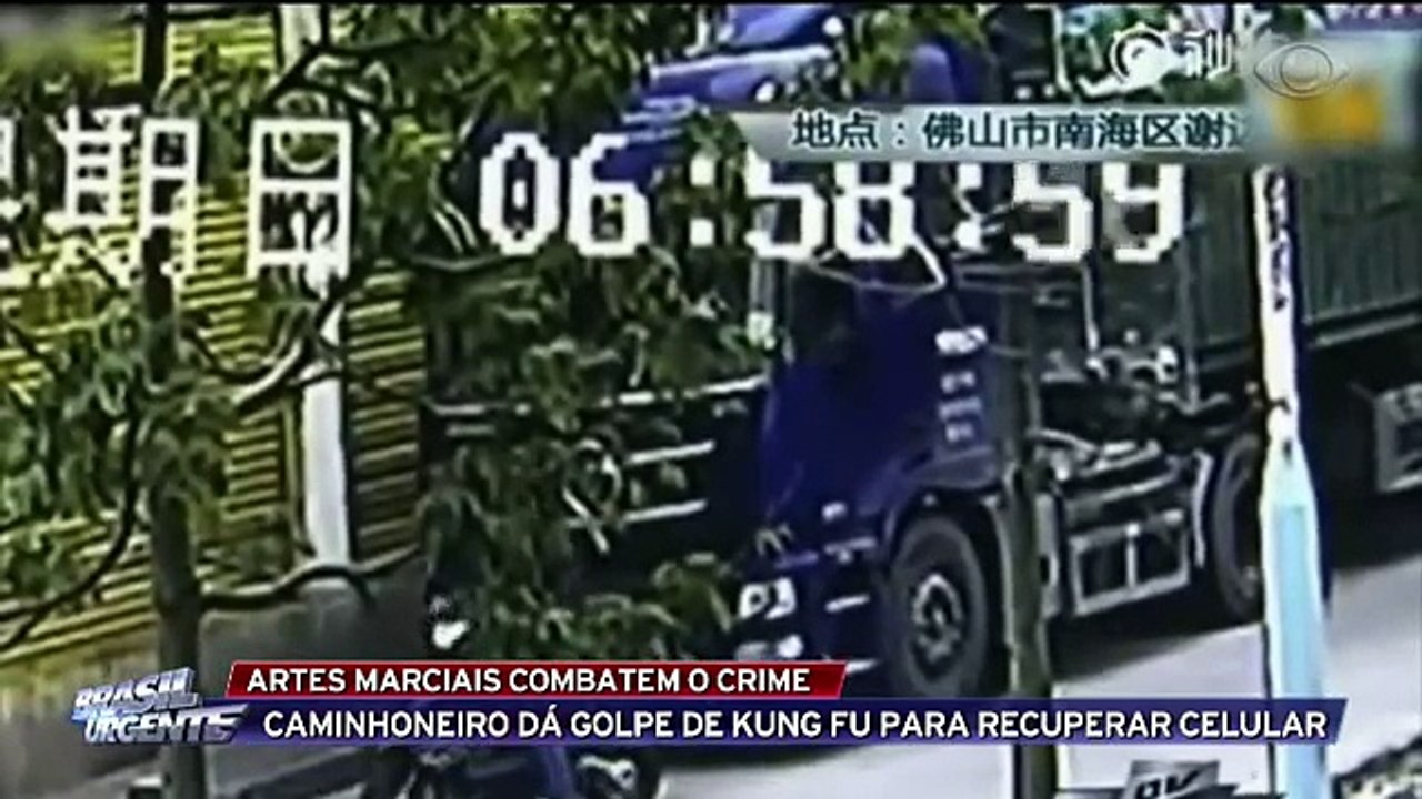 Lutador usa golpe de kung fu para recuperar celular