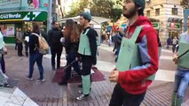 Estudiantes realizan actividad cultural en pleno Paseo Ahumada,en el marco del 