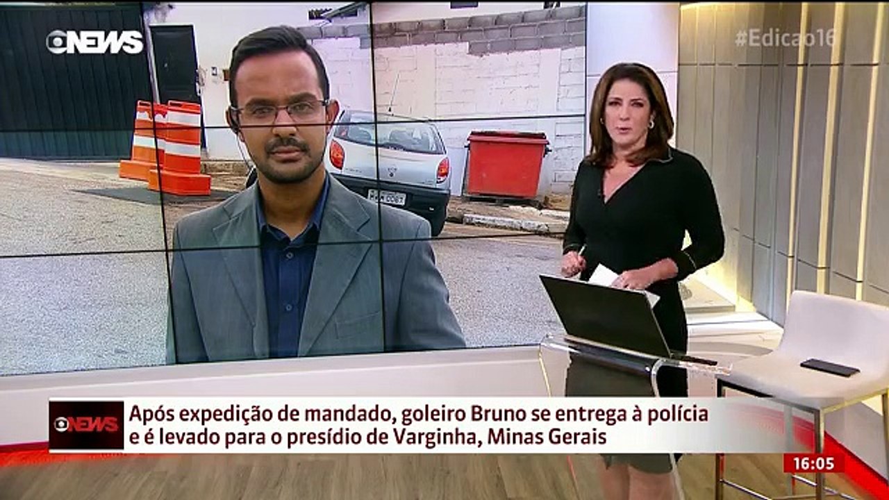 Goleiro Bruno se entrega à polícia e é levado para o presídio de Varginha, MG