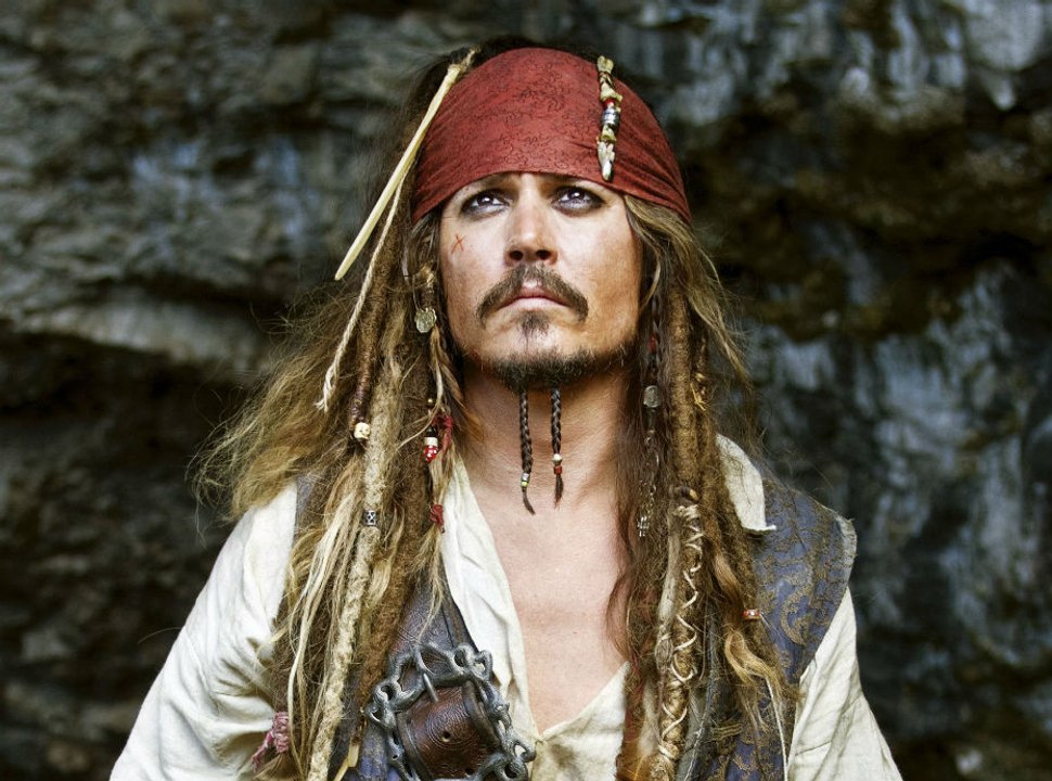 Vidéo : Quand Johnny Depp surprend les fans de Pirates des Caraïbes à Disneyland !