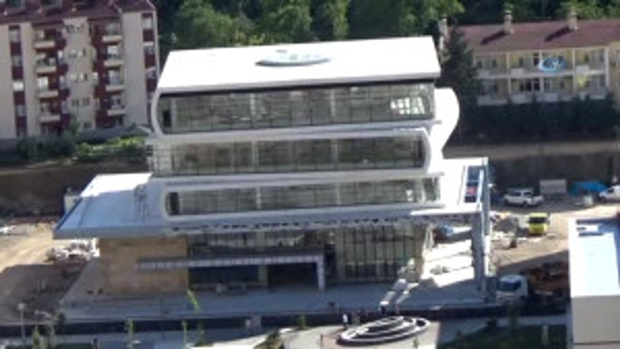 Artvin'in Kitap Şeklindeki Kütüphanesi Büyük İlgi Görüyor