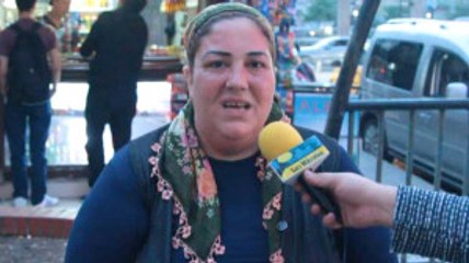 Türk Erkeklerine ''Çocuk Yapın'' Diyerek Çağrı Yapan Teyze