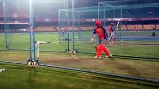 Aaron Finch hitting a Great Reverse Six in IPL Practice - DailyMotion