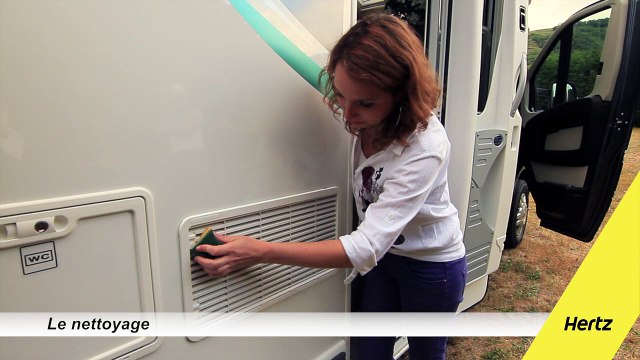 FR21 - LE NETTOYAGE DU CAMPING-CAR - HERTZ Trois Soleils : Location de camping-cars
