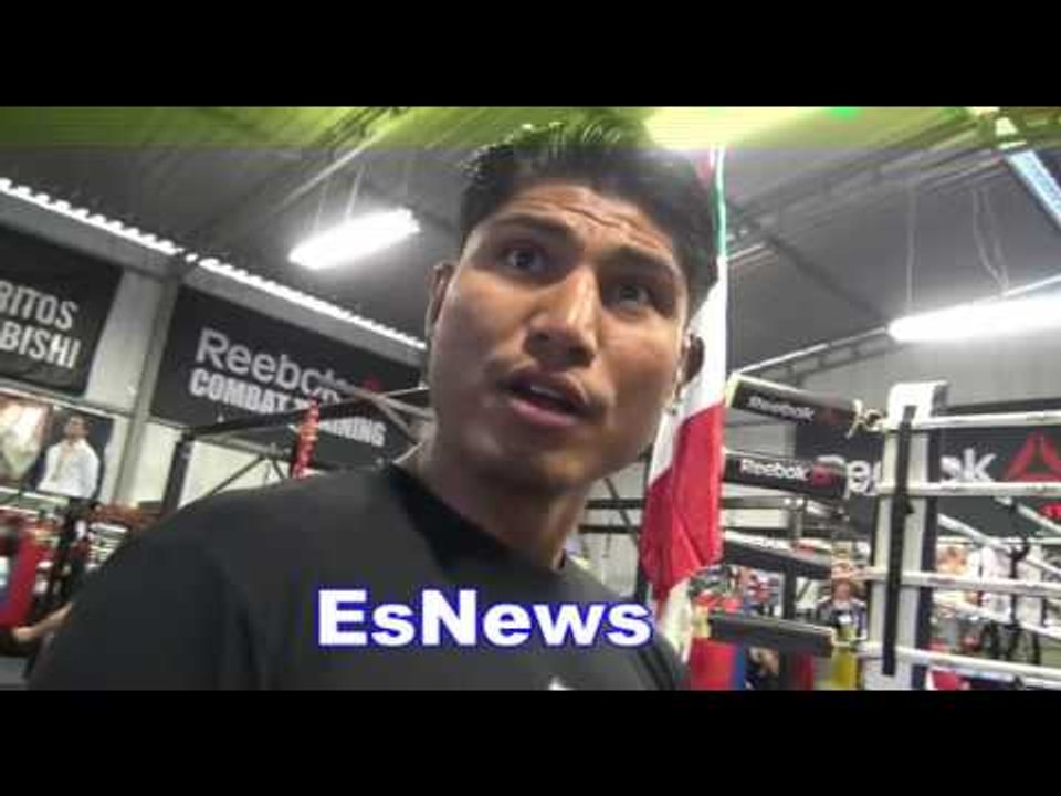 Mikey Garcia Has Been Inspiring Kids To Do Good In Life EsNews Boxing