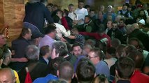 Mais de 100 feridos em confrontos na Macedônia