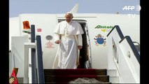 Papa chega ao Egito