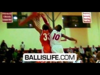 Video herunterladen: Big lefty Russell Woods has breakout month for Chicago Leo Catholic HS: Official Ballislife Mixtape