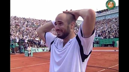 André Agassi a 47 ans : Retour sur son incroyable carrière (vidéo)