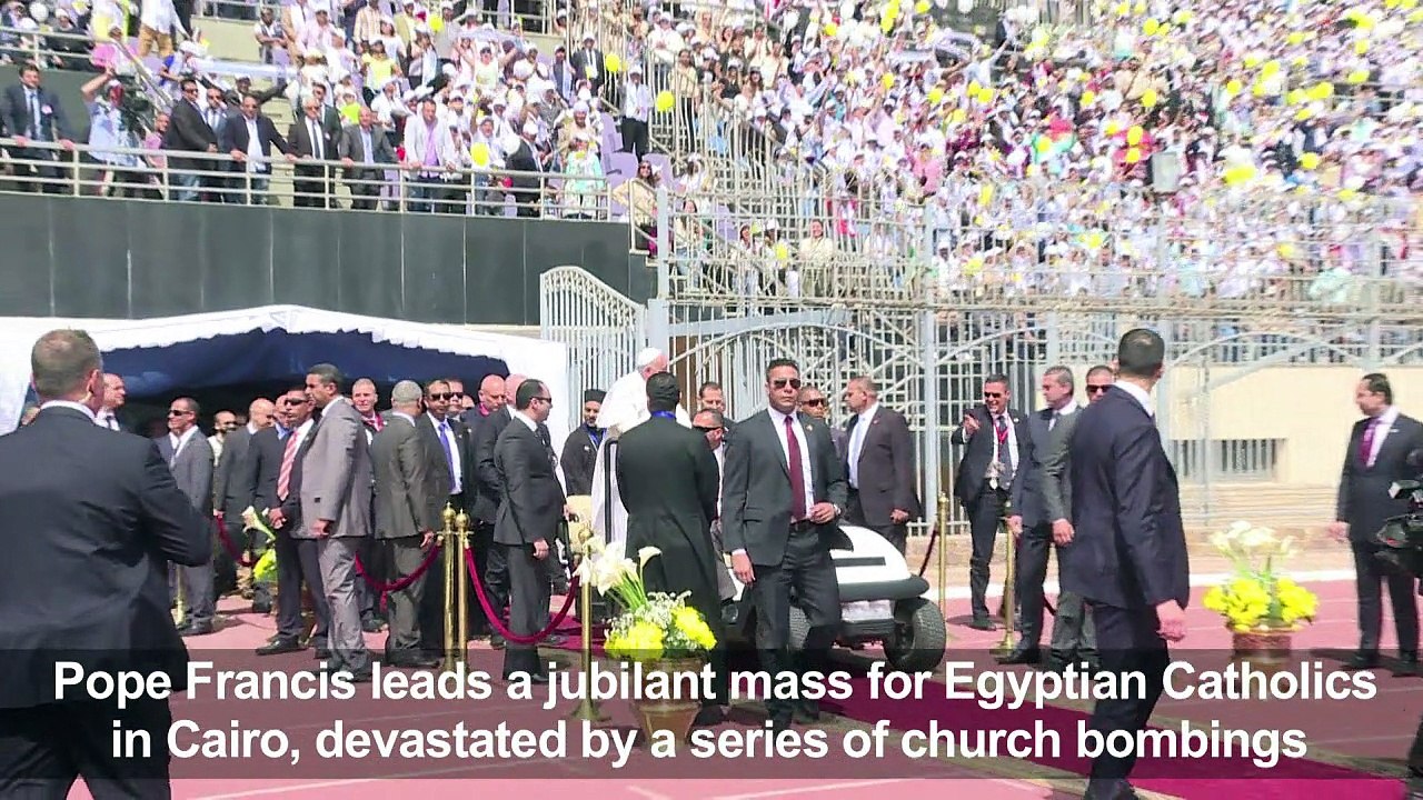 Pope leads a jubilant mass for thousands of Egyptian Catholics