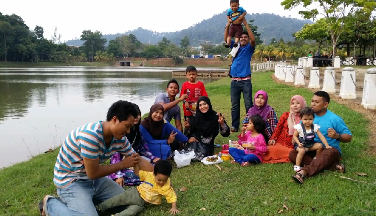 Gembira raya