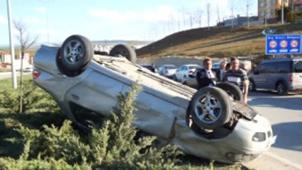 Cenaze Dönüşünde Mikser Kamyonuna Çarpan Otomobil Takla Attı