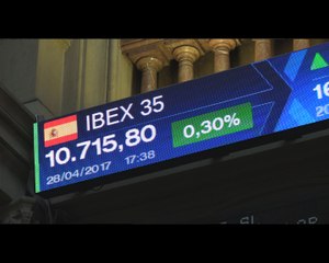 El Ibex 35 suma un 2,42% en abril y consolida los 10.700 puntos