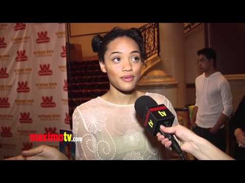 Kiersey Clemons Interview Wiener Dog Nationals Premiere Arrivals