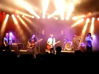 les trois accords - tout nu sur la plage