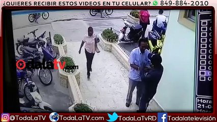 Video muestra momento en que empresario de San Juan es asaltado a pleno día-CDN