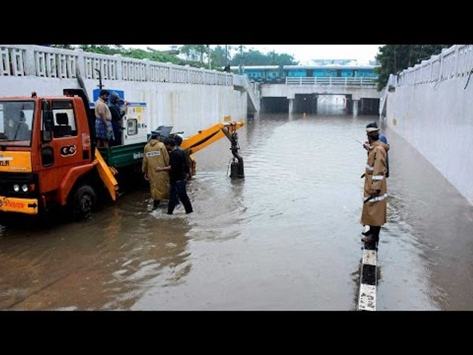 Tamil Nadu affected with heavy rainfall, death toll rises