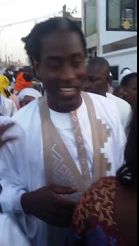 mame goor diazaka accompagner par sa femme a lappel