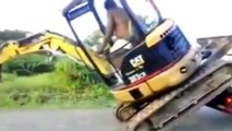 Gaya Sopir Truk Paling Ngeri .. Bikin Deg-Degan