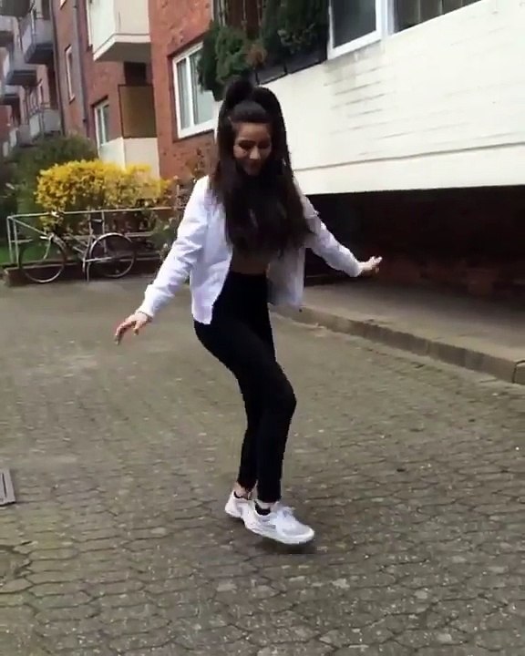 يازينها هي والدبكه التركيه