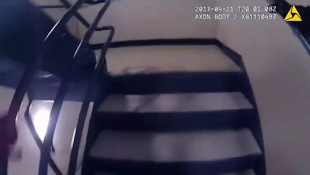 Ce policier sauve la vie d'un homme qui tente de se suicider.. Héro du jour