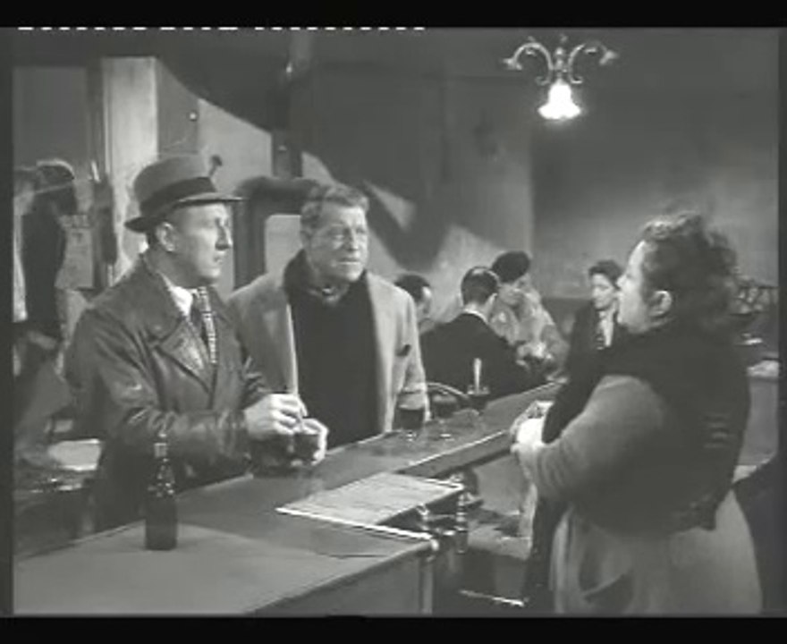 Mais c est qu ils nous jetteraient aux flics ces braves gens là !