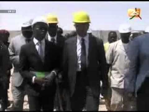 Le PM visite St Louis en prélude au premier conseil des Ministres décentralisé Xibaar yi soir 6 juin 2012