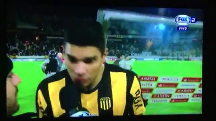 Ads Bilboard Fell On A Player As He Was Giving Interview in Copa Libertadores