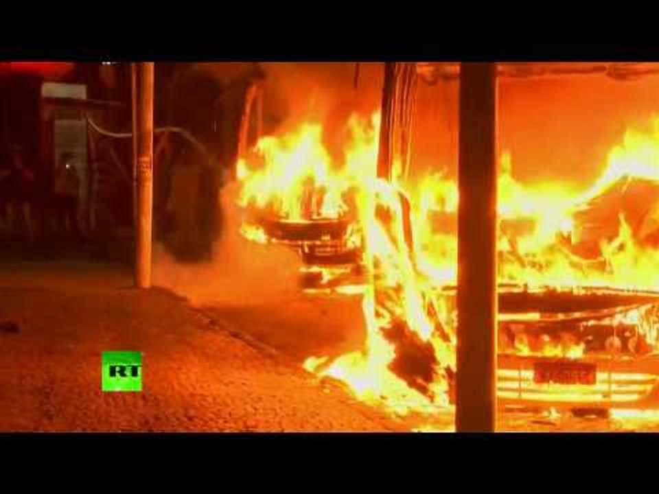 Tear gas & fire: Anti-austerity protesters clash with police in Rio
