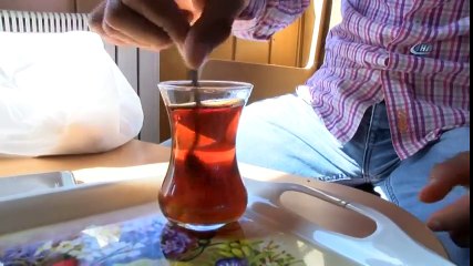 Boğazın Emektarı Trabzon’da Çay Ocağı Oldu
