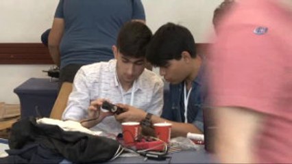 Geleceğin Robotları Bau'de Yarıştı